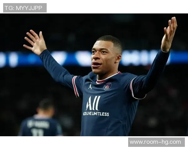 姆巴佩弟弟法甲崭露头角8场3球助球队紧追榜首庆祝动作致敬哥哥